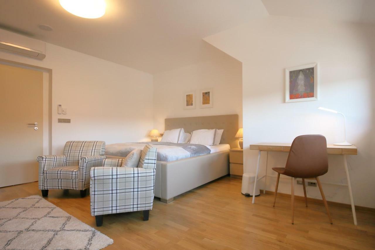 Ferienwohnung Prague Expat House Exterior foto